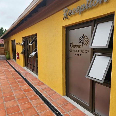 Divine Guest Lodge Rustenburg Esterno foto