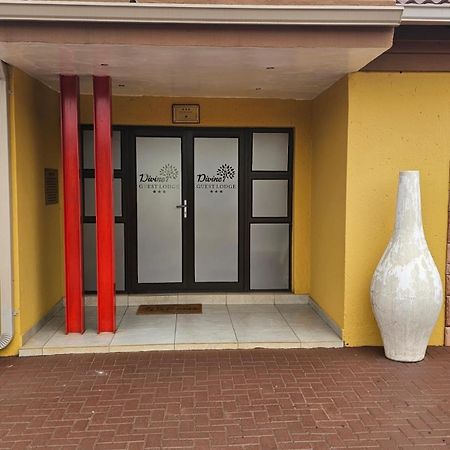 Divine Guest Lodge Rustenburg Esterno foto
