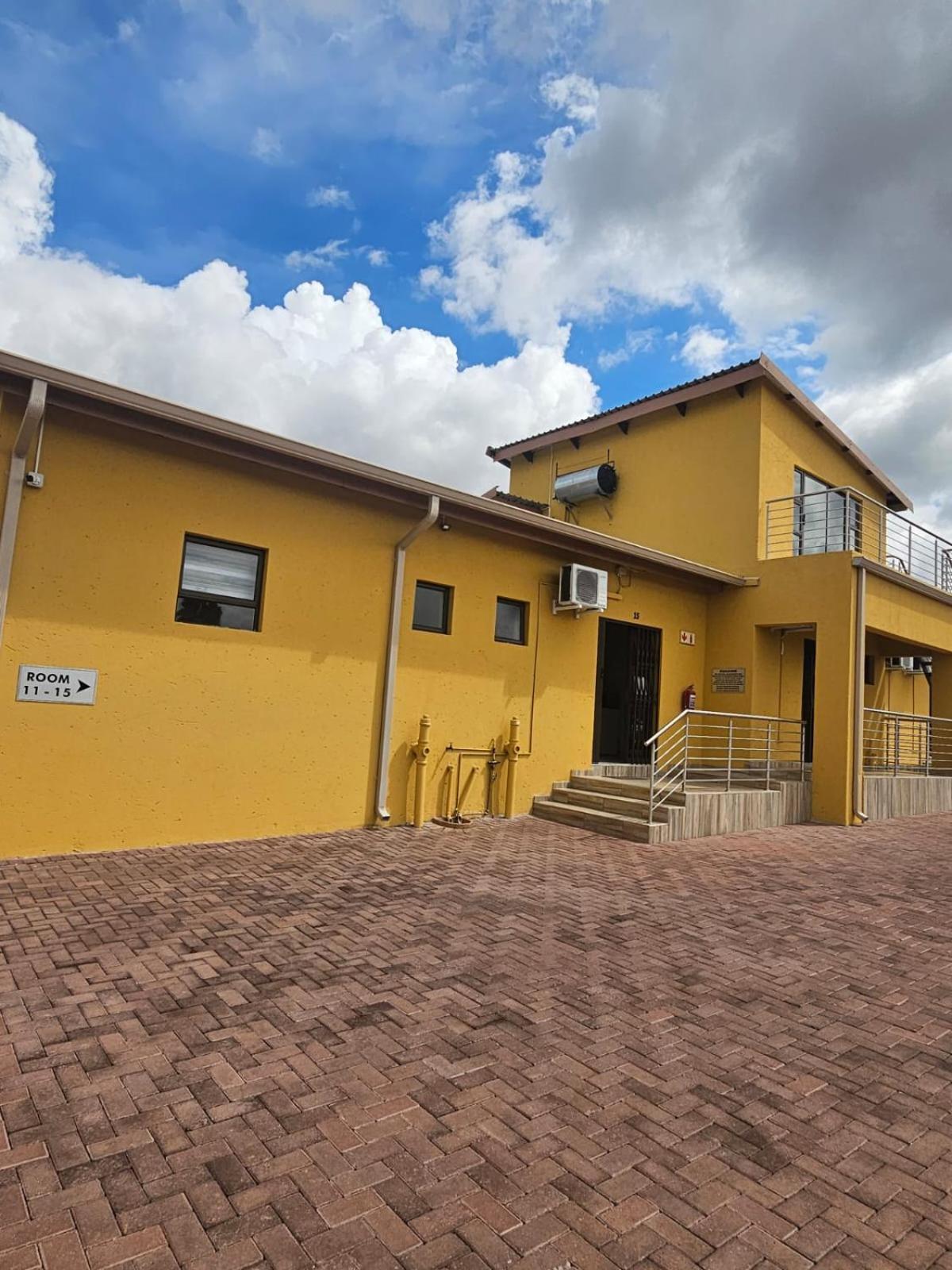Divine Guest Lodge Rustenburg Esterno foto