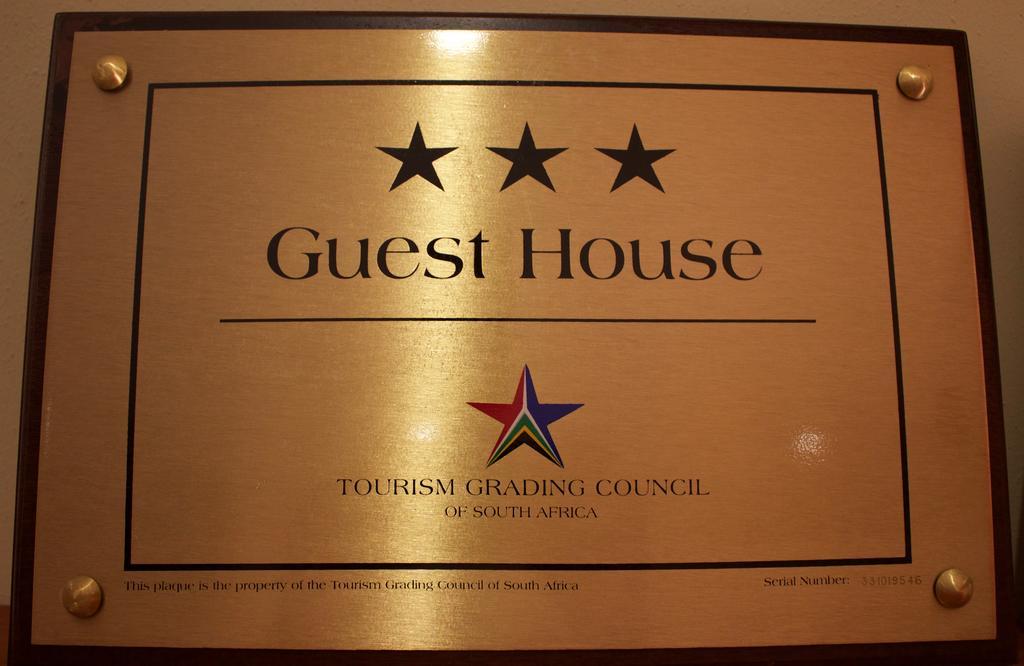 Divine Guest Lodge Rustenburg Esterno foto